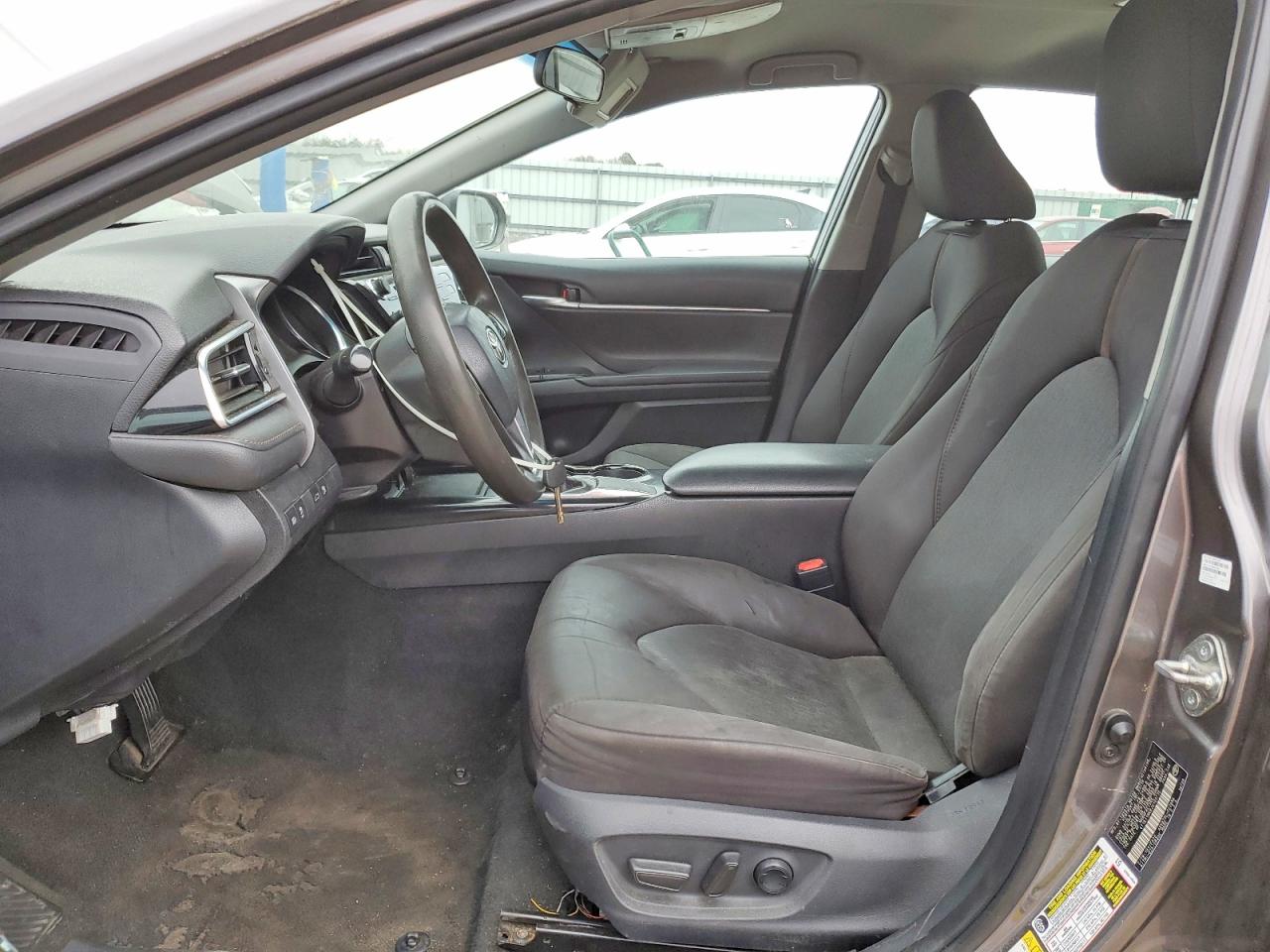 2018 TOYOTA CAMRY L photo 7