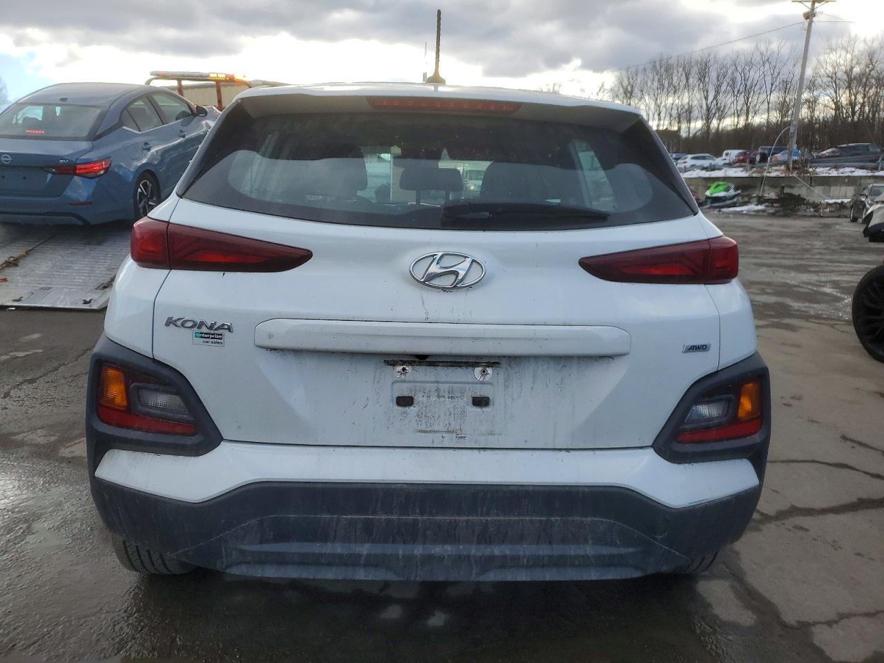 2020 HYUNDAI KONA SE photo 6
