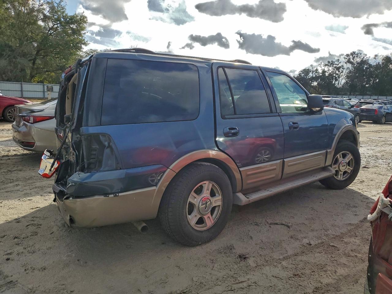 2004 FORD EXPEDITION EDDIE BAUER photo 3