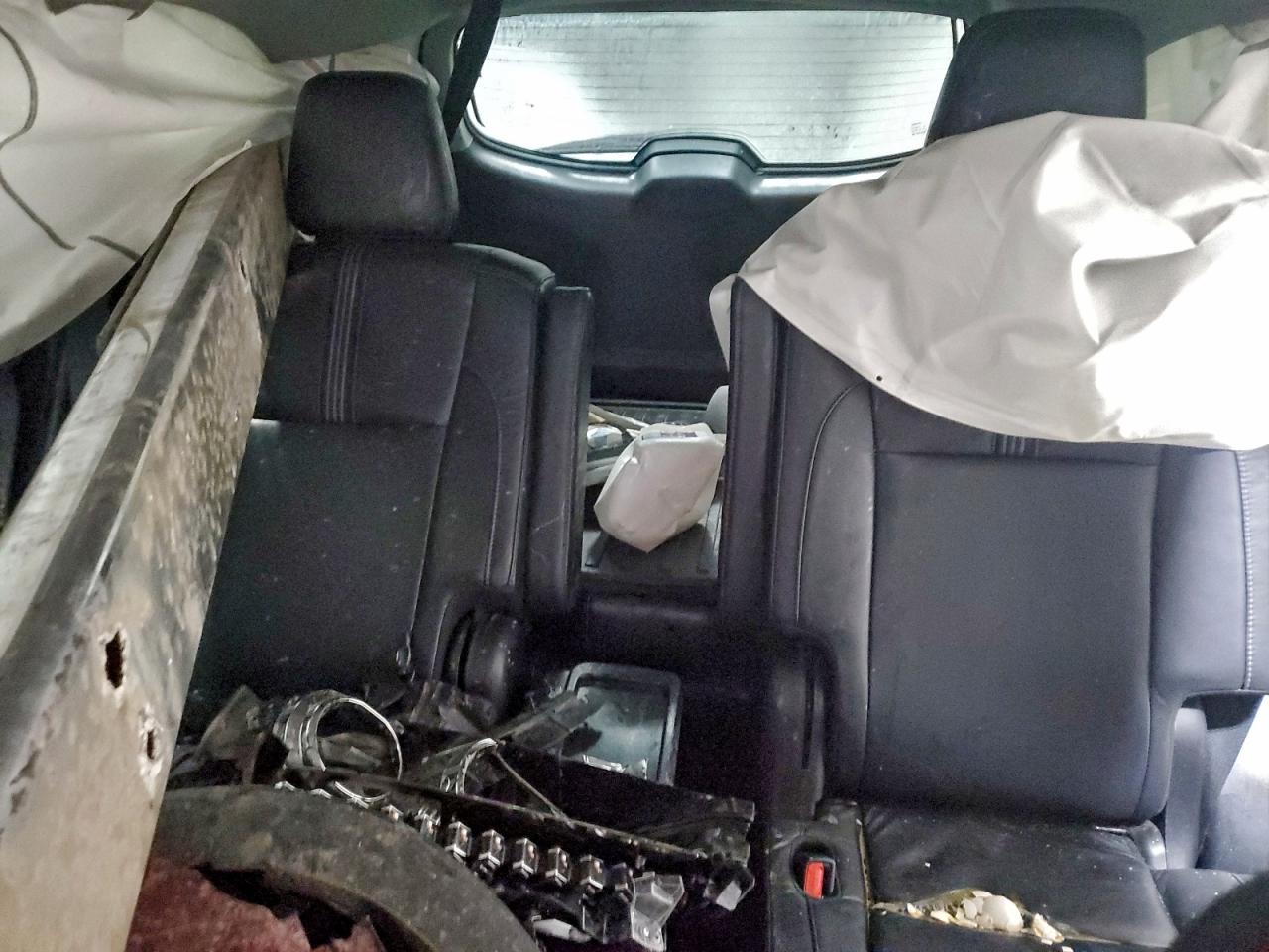 2017 TOYOTA HIGHLANDER SE photo 10