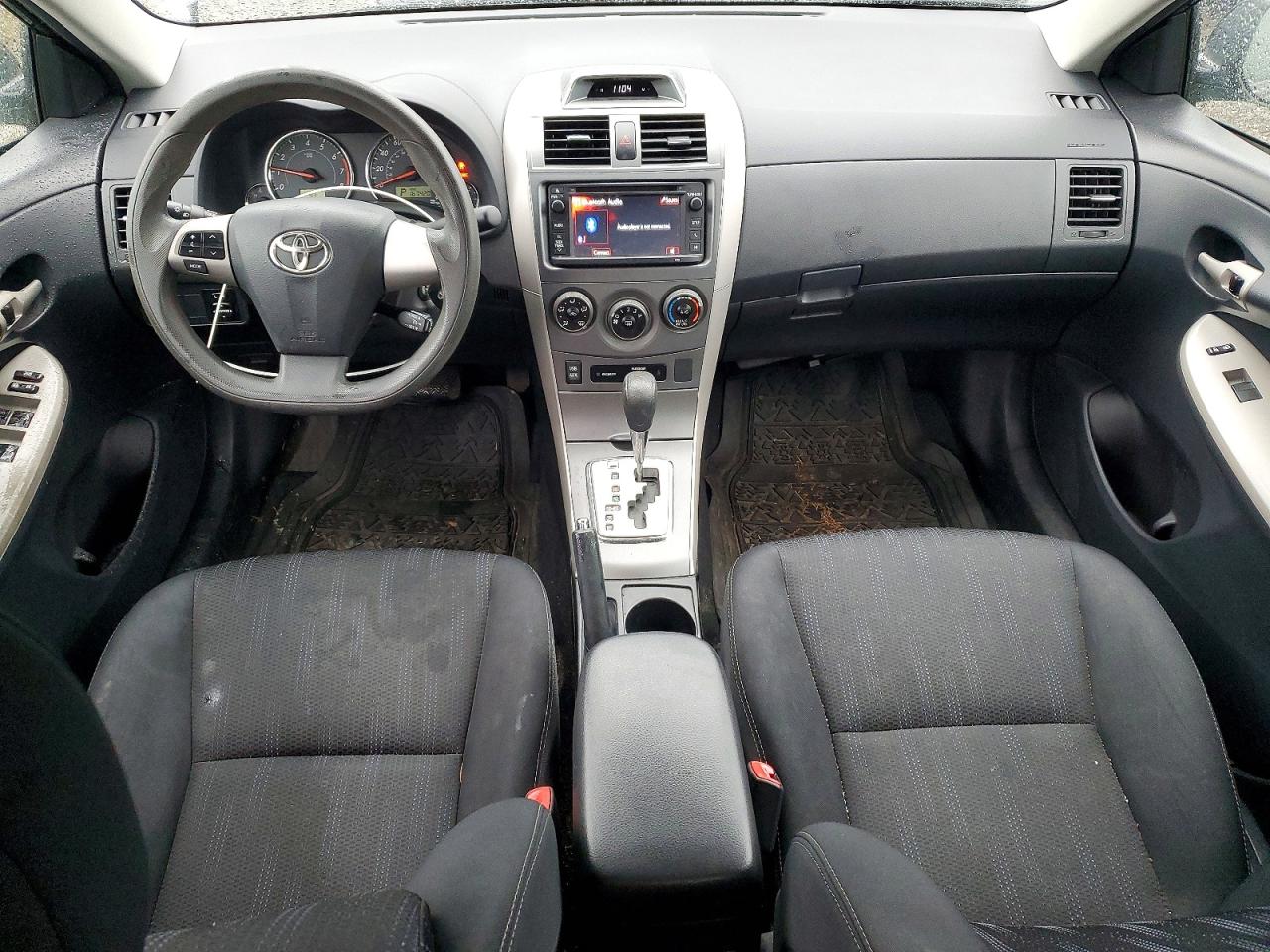 2013 TOYOTA COROLLA BASE photo 15