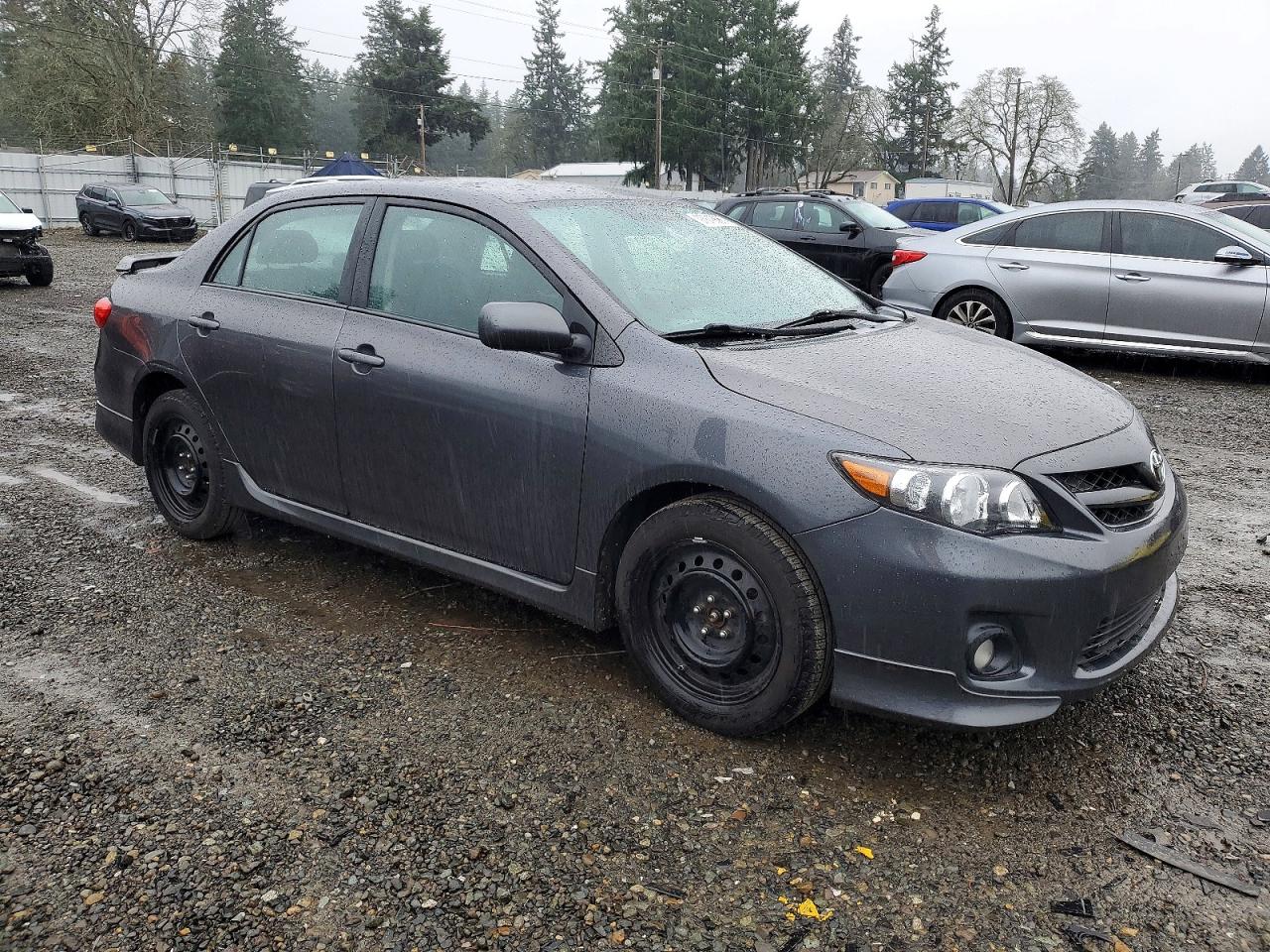 2013 TOYOTA COROLLA BASE photo 7