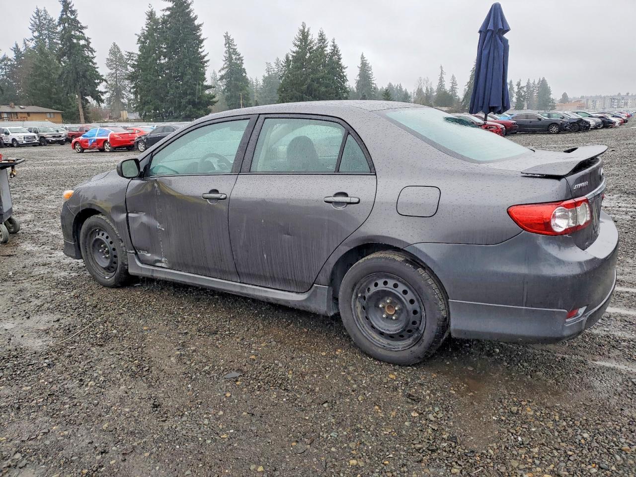 2013 TOYOTA COROLLA BASE photo 3