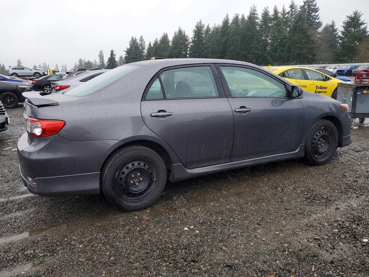 2013 TOYOTA COROLLA BASE photo 5