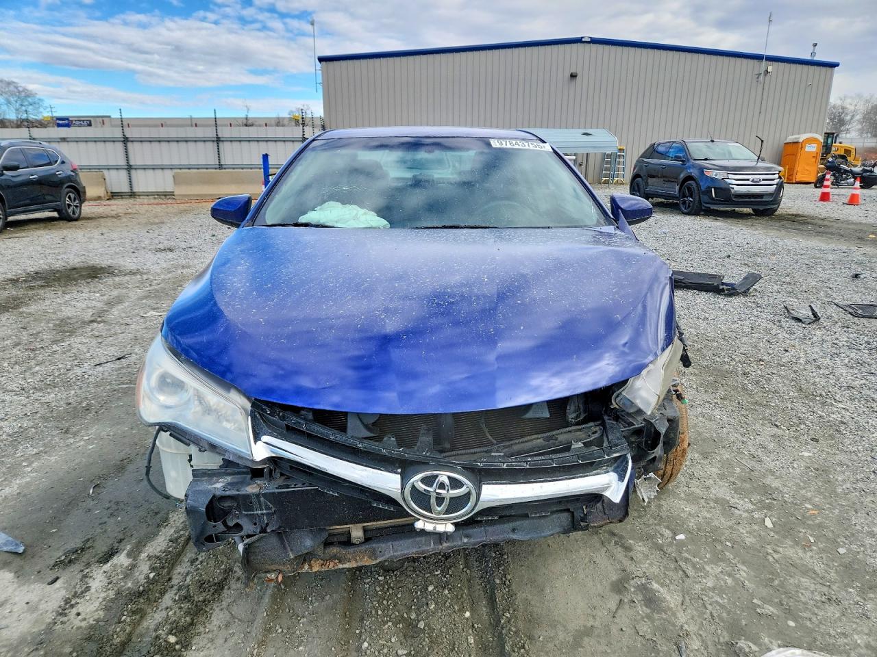 2016 TOYOTA CAMRY LE photo 5