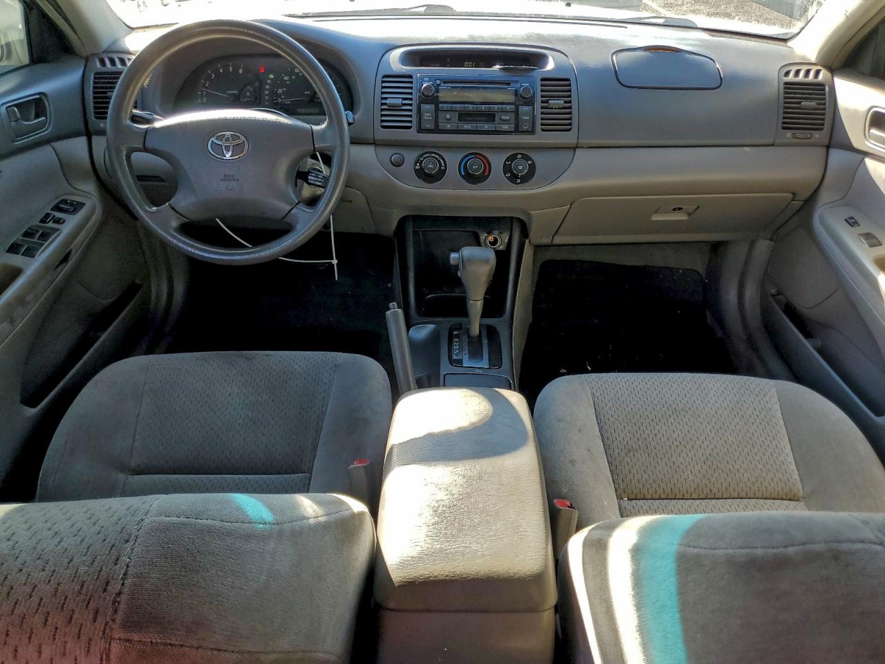 2003 TOYOTA CAMRY LE photo 15