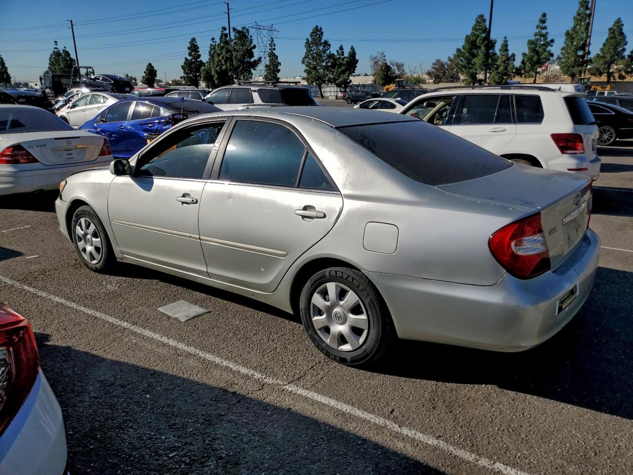 2003 TOYOTA CAMRY LE photo 3