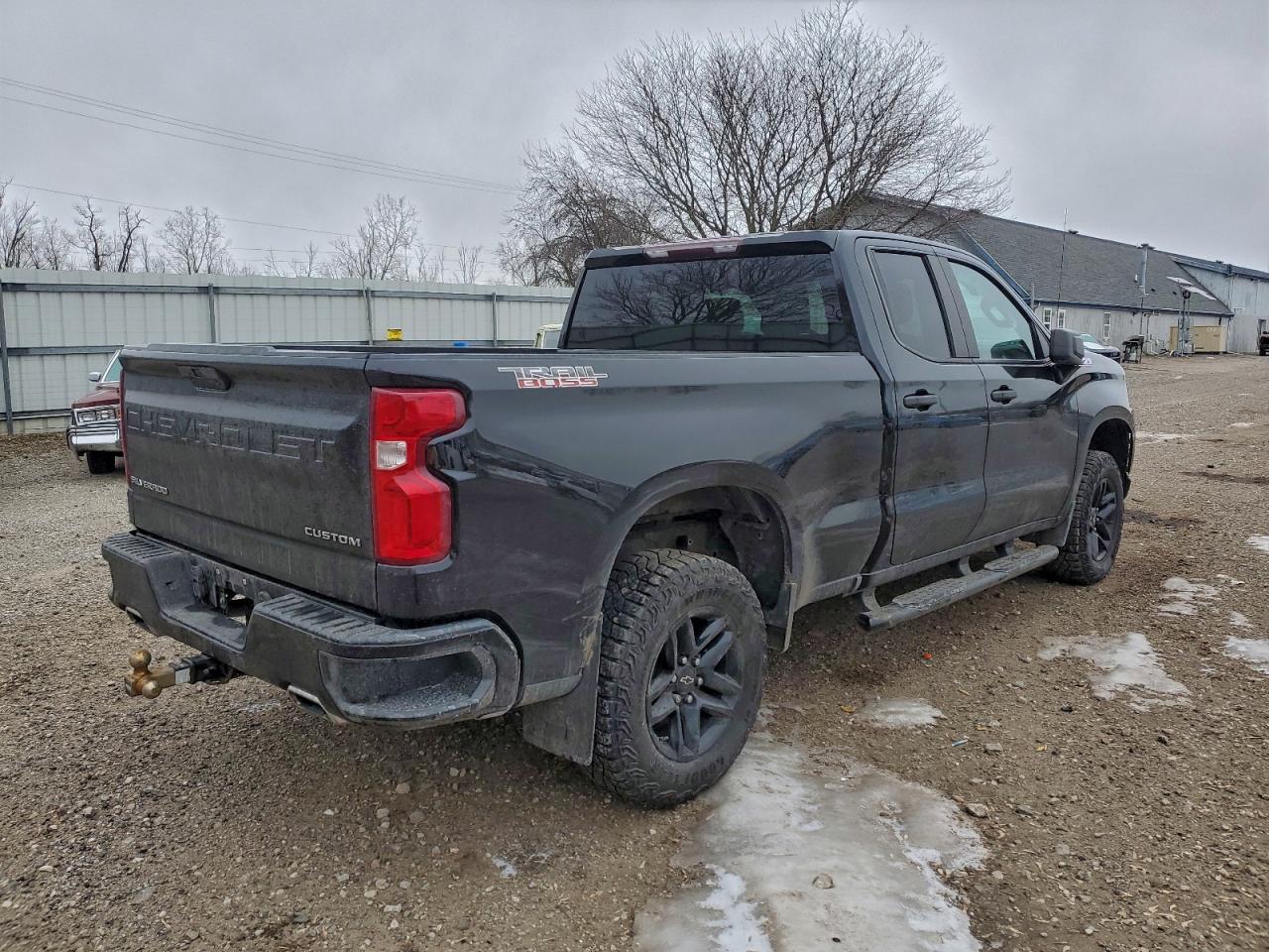 2019 CHEVROLET SILVERADO K1500 TRAIL BOSS CUSTOM photo 3