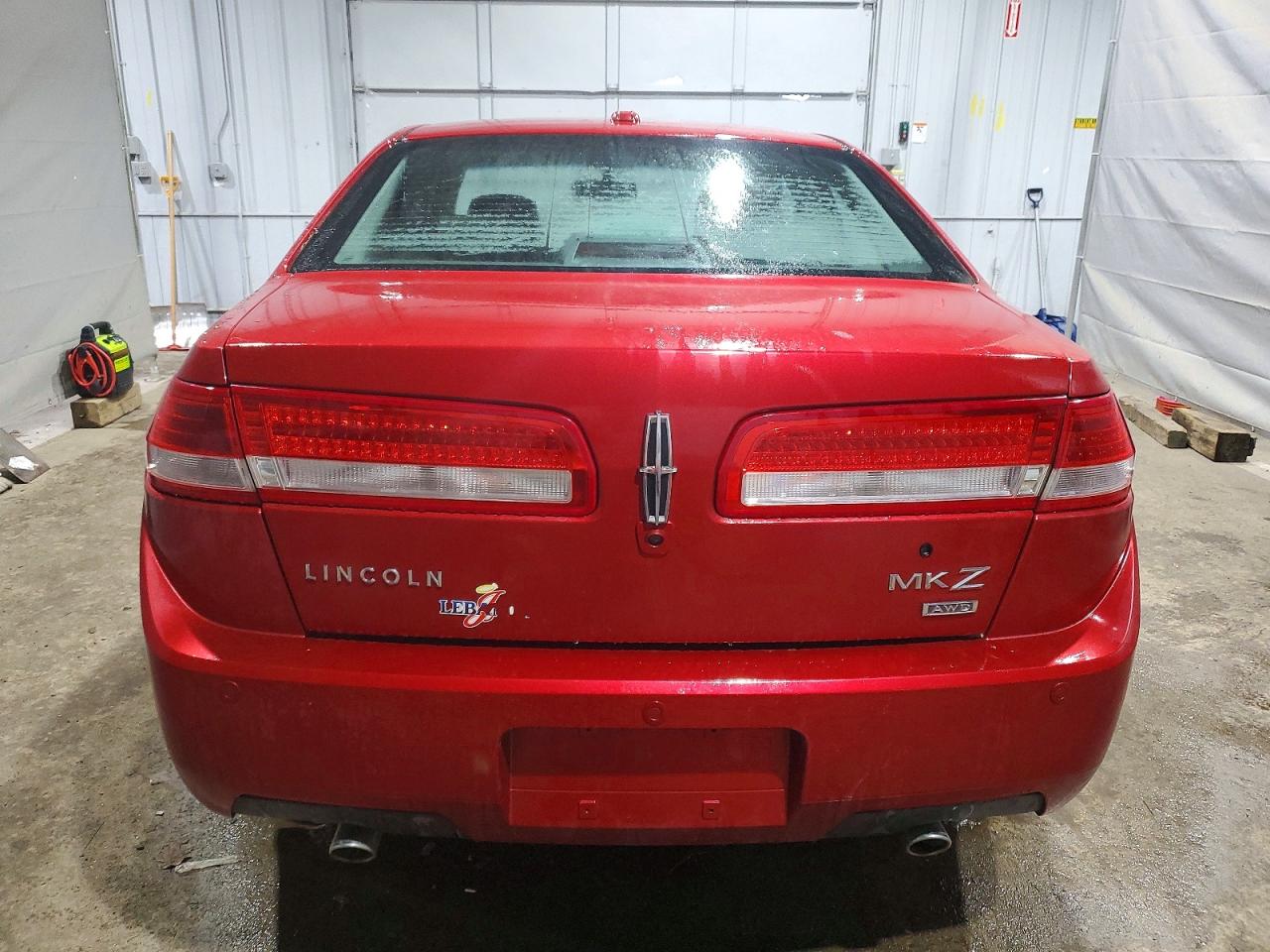 2010 LINCOLN MKZ photo 6