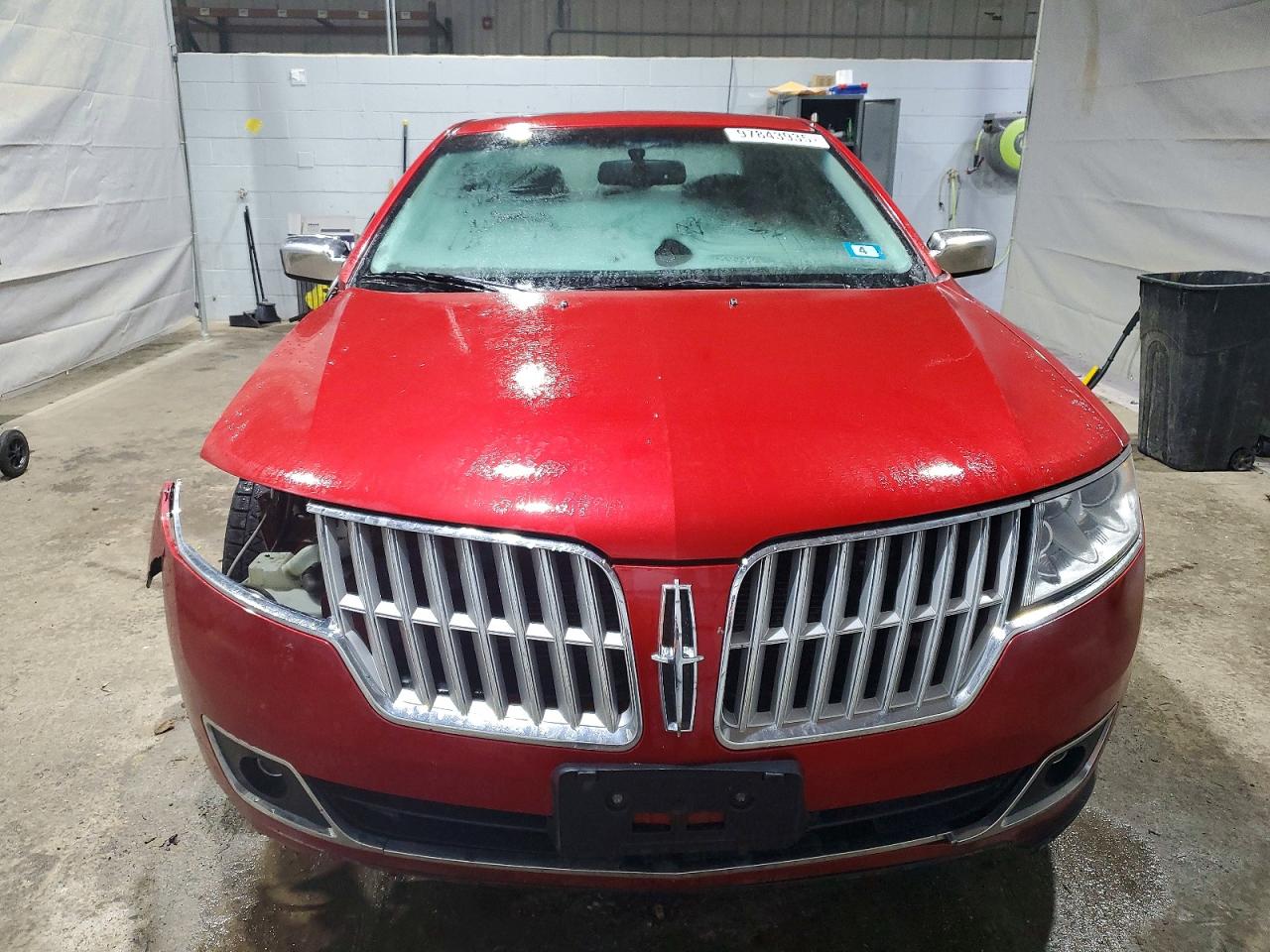 2010 LINCOLN MKZ photo 5
