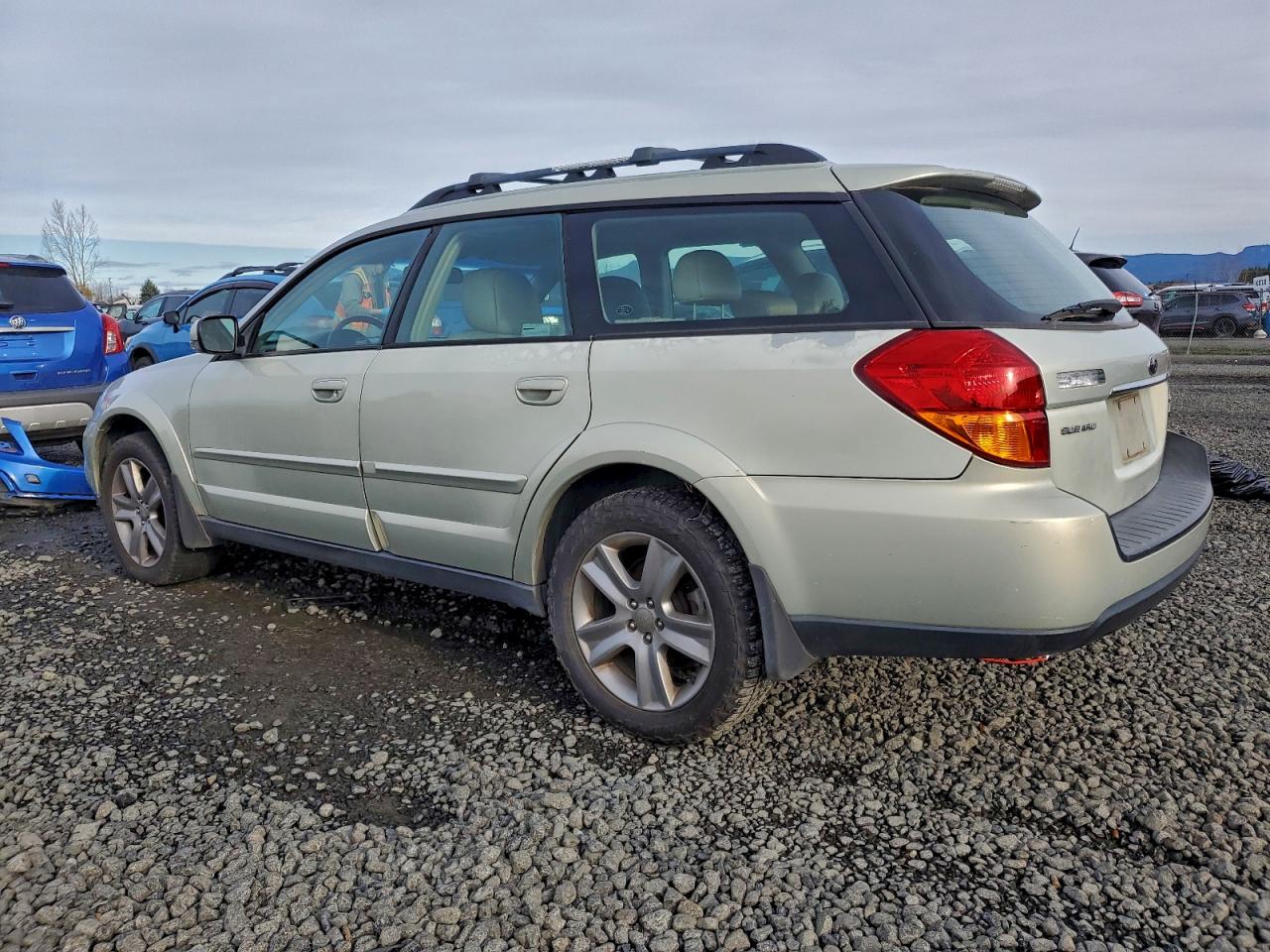 2006 SUBARU OUTBACK OUTBACK 3.0R LL BEAN photo 2
