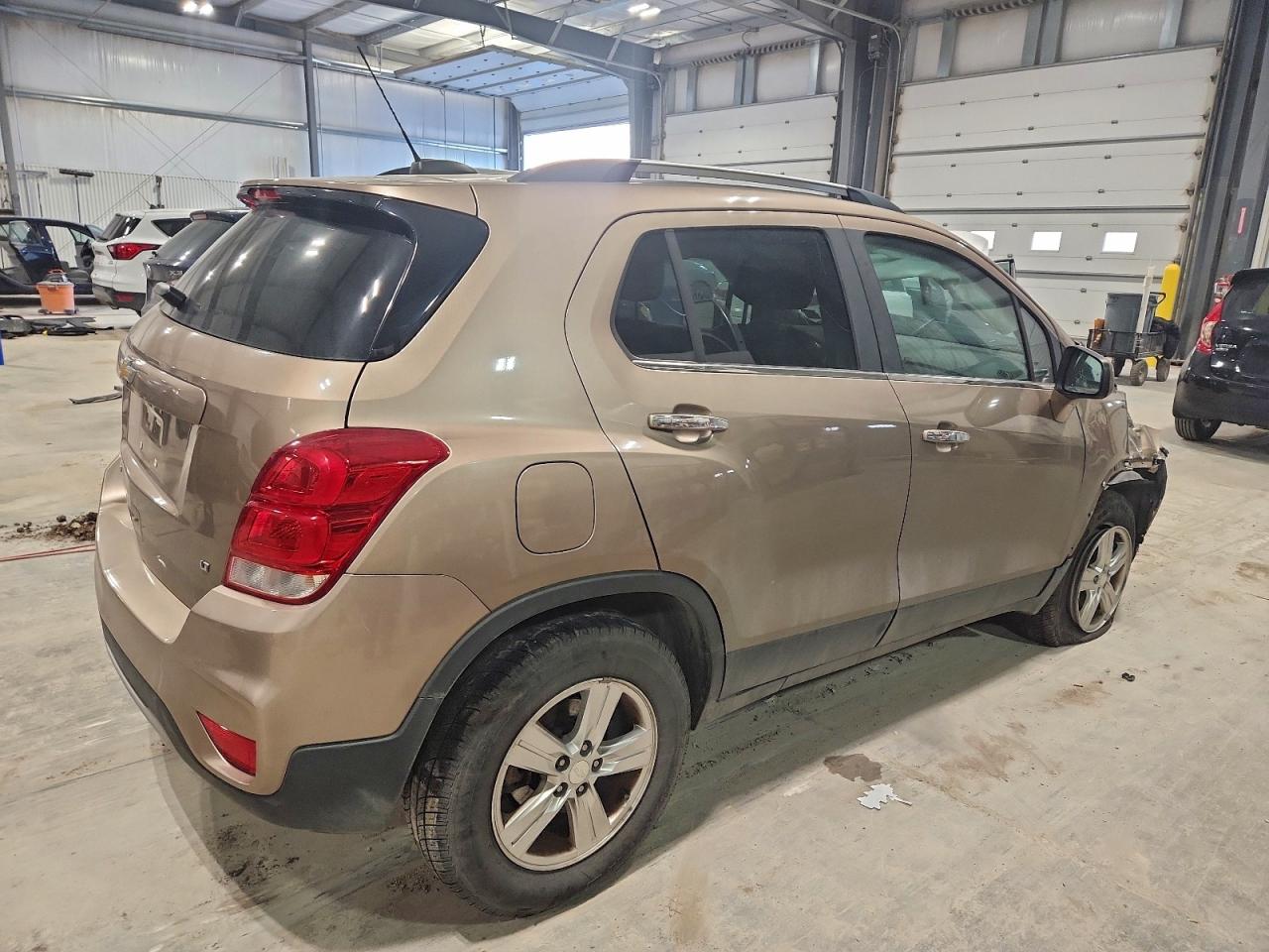 2018 CHEVROLET TRAX 1LT photo 3
