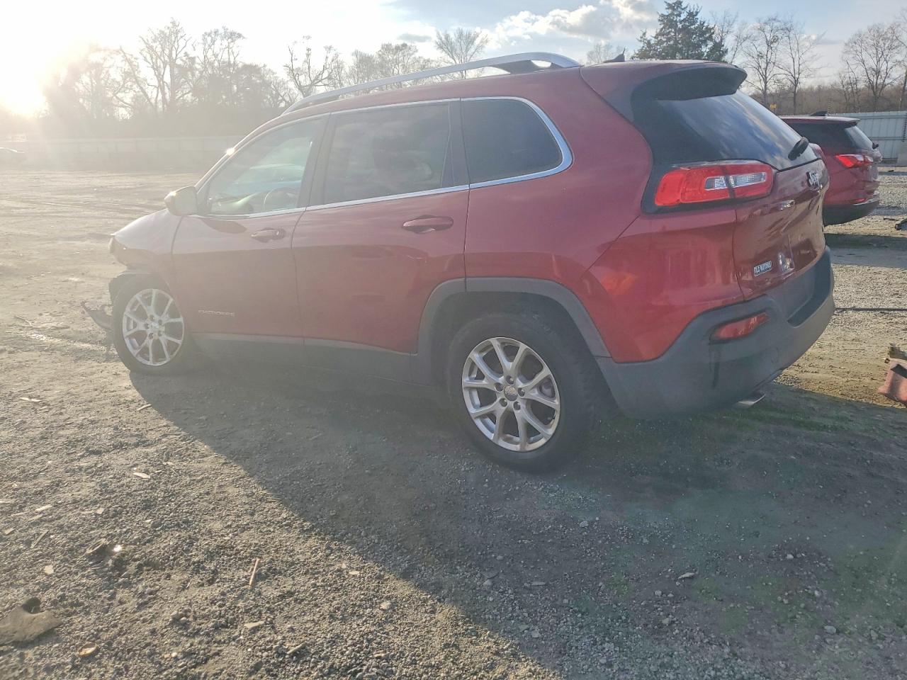 2015 JEEP CHEROKEE LATITUDE photo 2