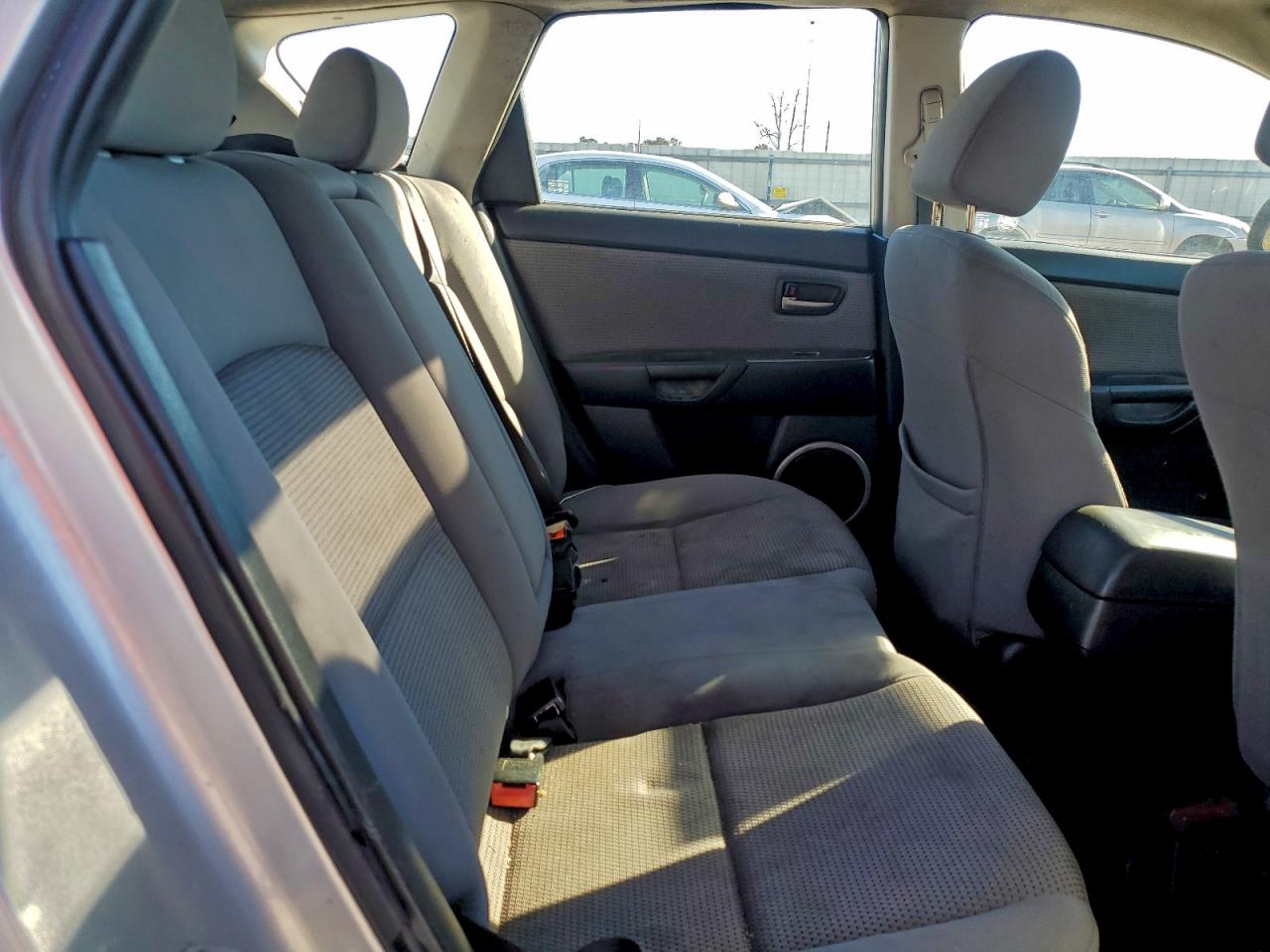 2007 MAZDA 3 HATCHBACK photo 11