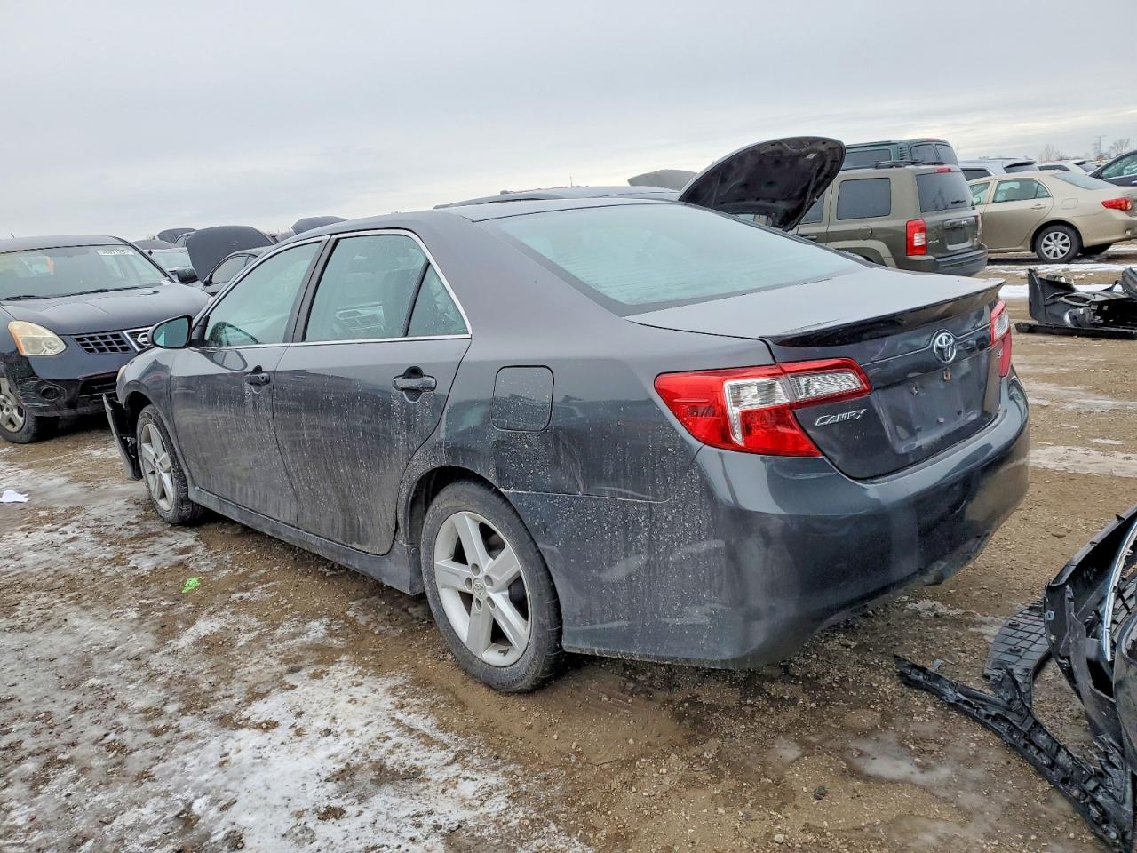 2013 TOYOTA CAMRY L photo 2