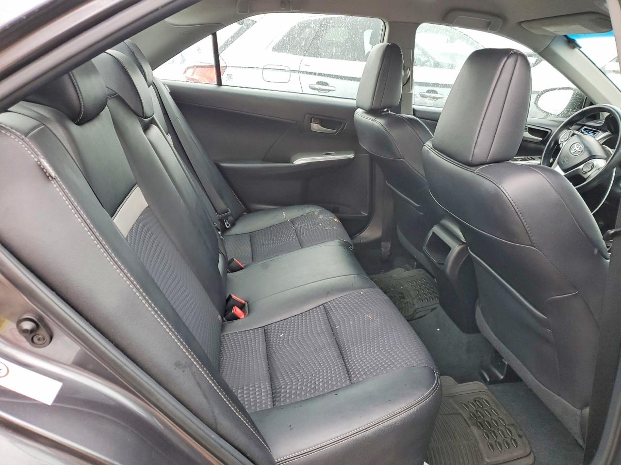 2013 TOYOTA CAMRY L photo 10