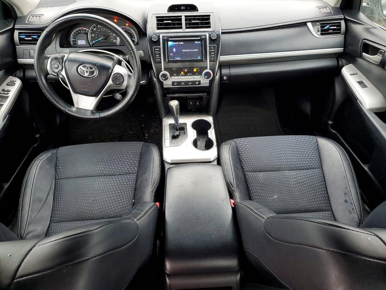 2013 TOYOTA CAMRY L photo 8