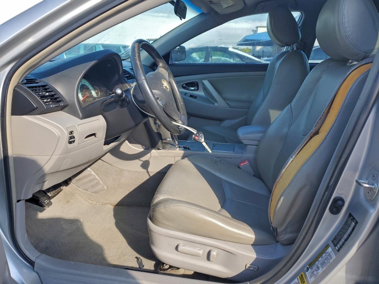 2007 TOYOTA CAMRY LE photo 25
