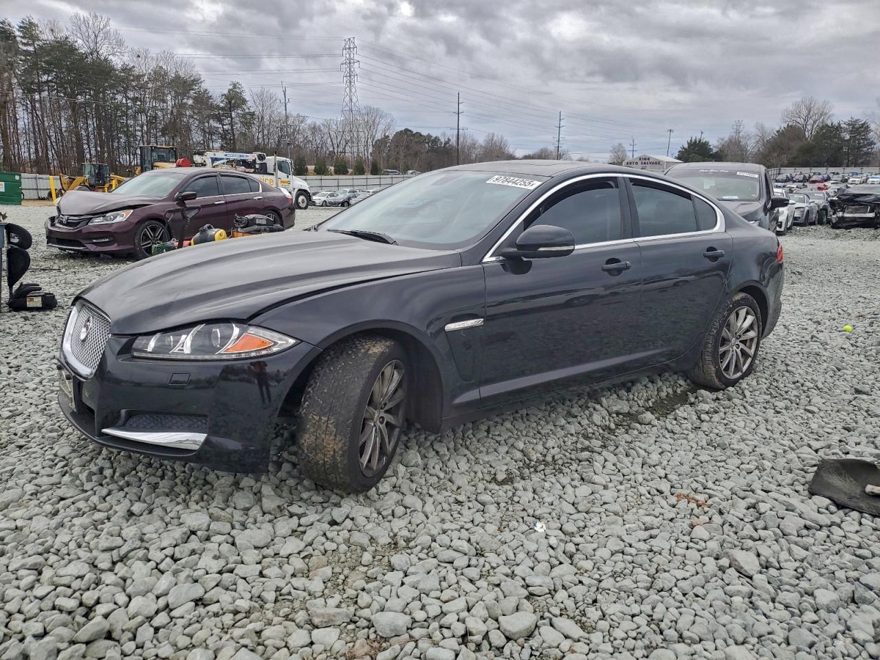 2015 JAGUAR XF