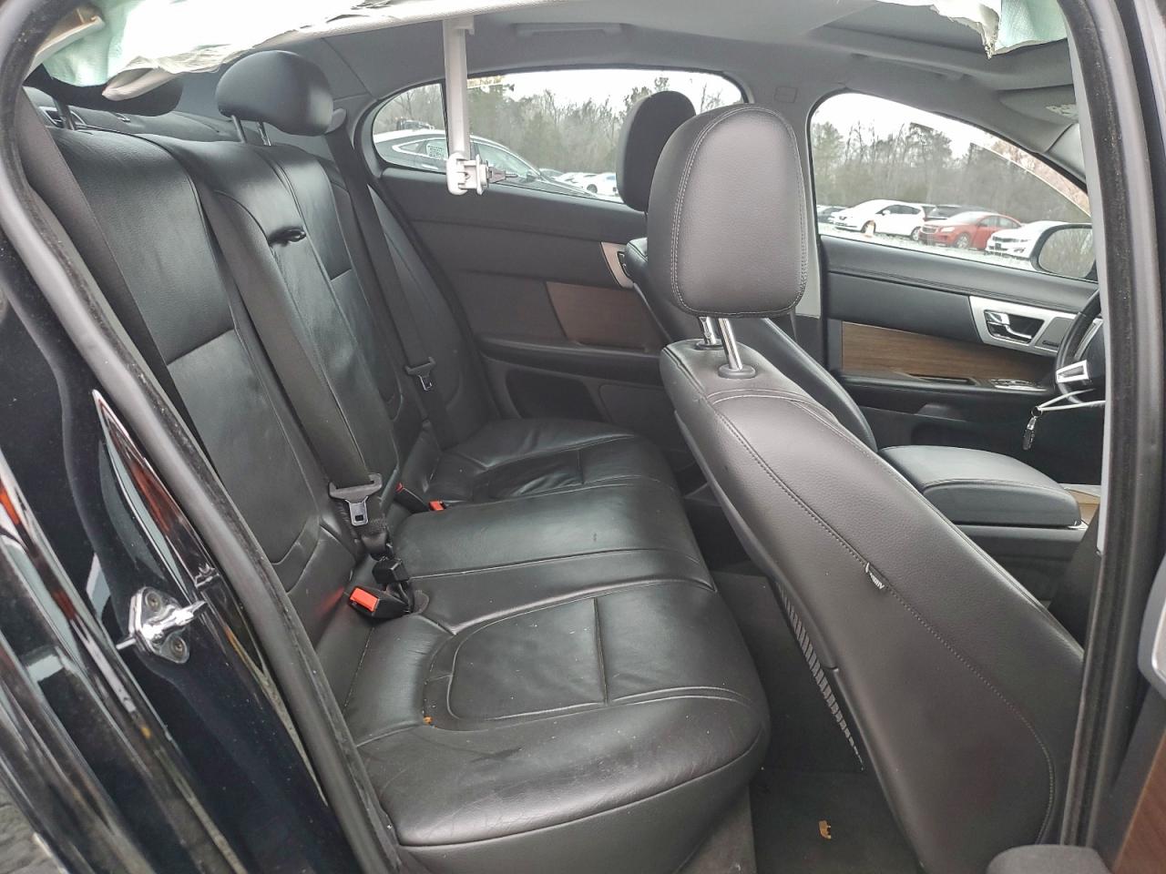 2015 JAGUAR XF 2.0T PREMIUM photo 10