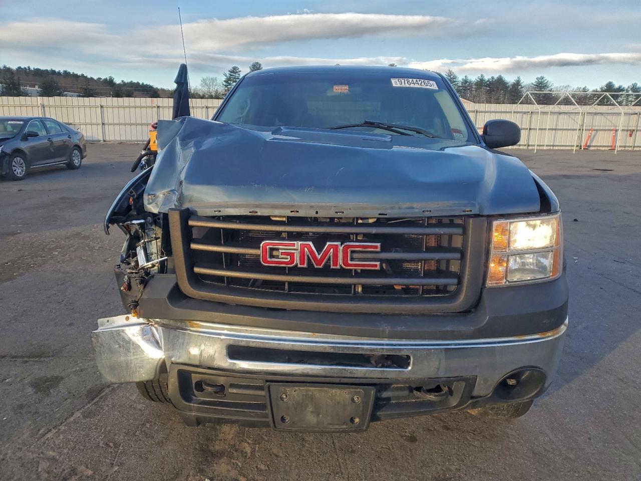 2012 GMC SIERRA K1500 photo 9