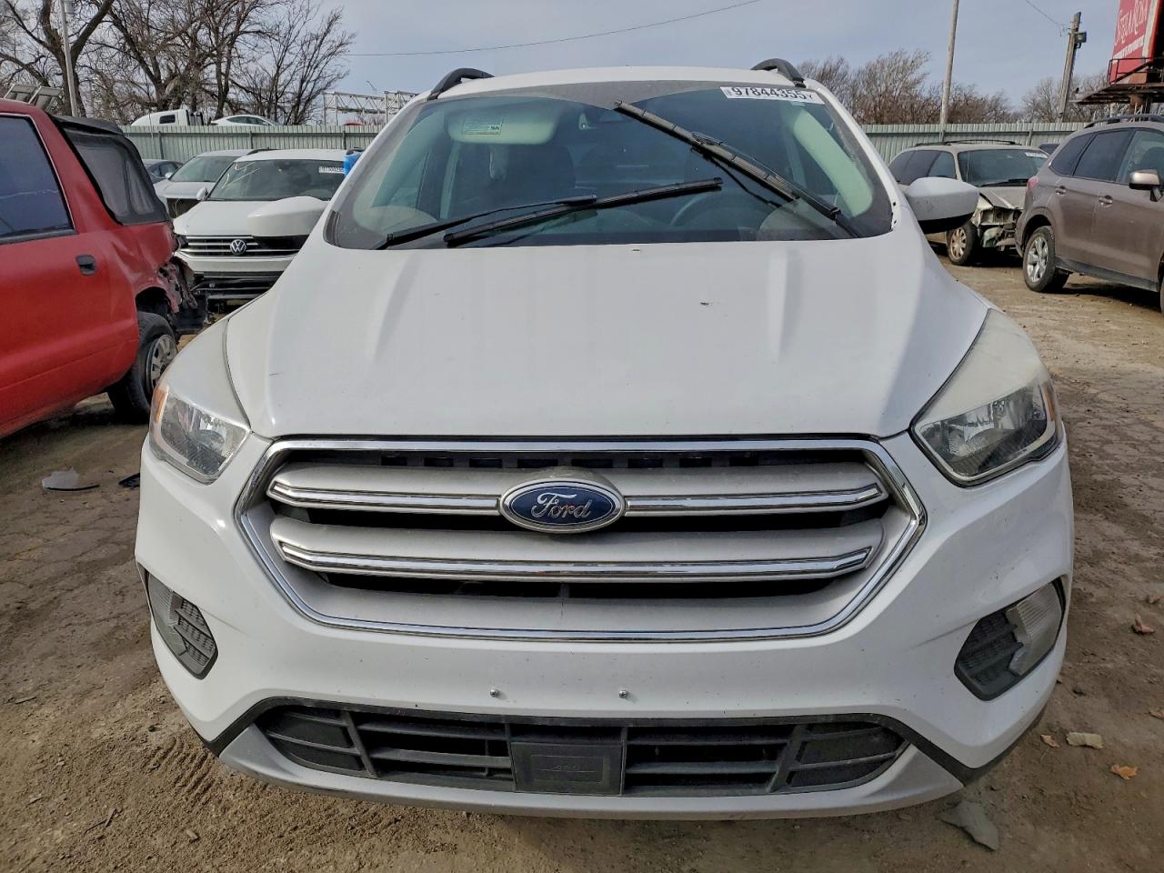 2018 FORD ESCAPE SE photo 9