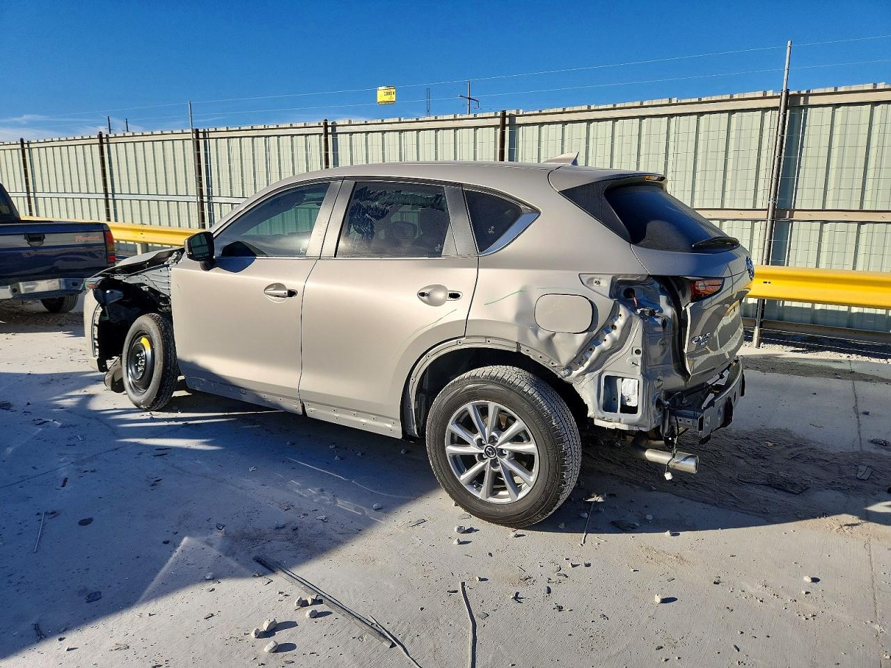 2025 MAZDA CX-5 SELECT photo 2