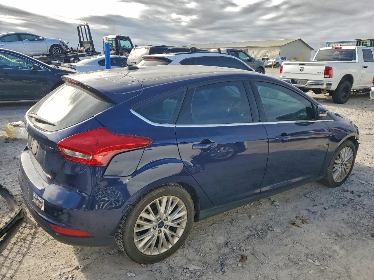 2017 FORD FOCUS TITANIUM photo 7