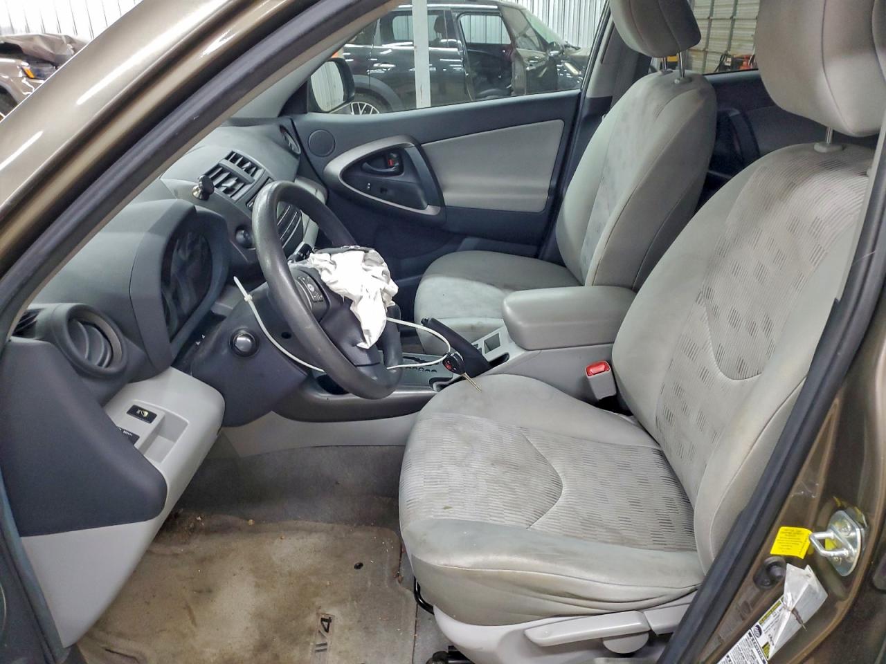 2012 TOYOTA RAV4 photo 7