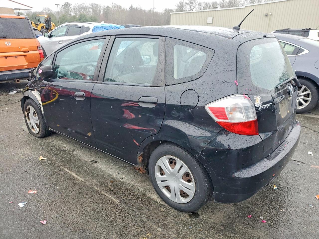 2011 HONDA FIT photo 4