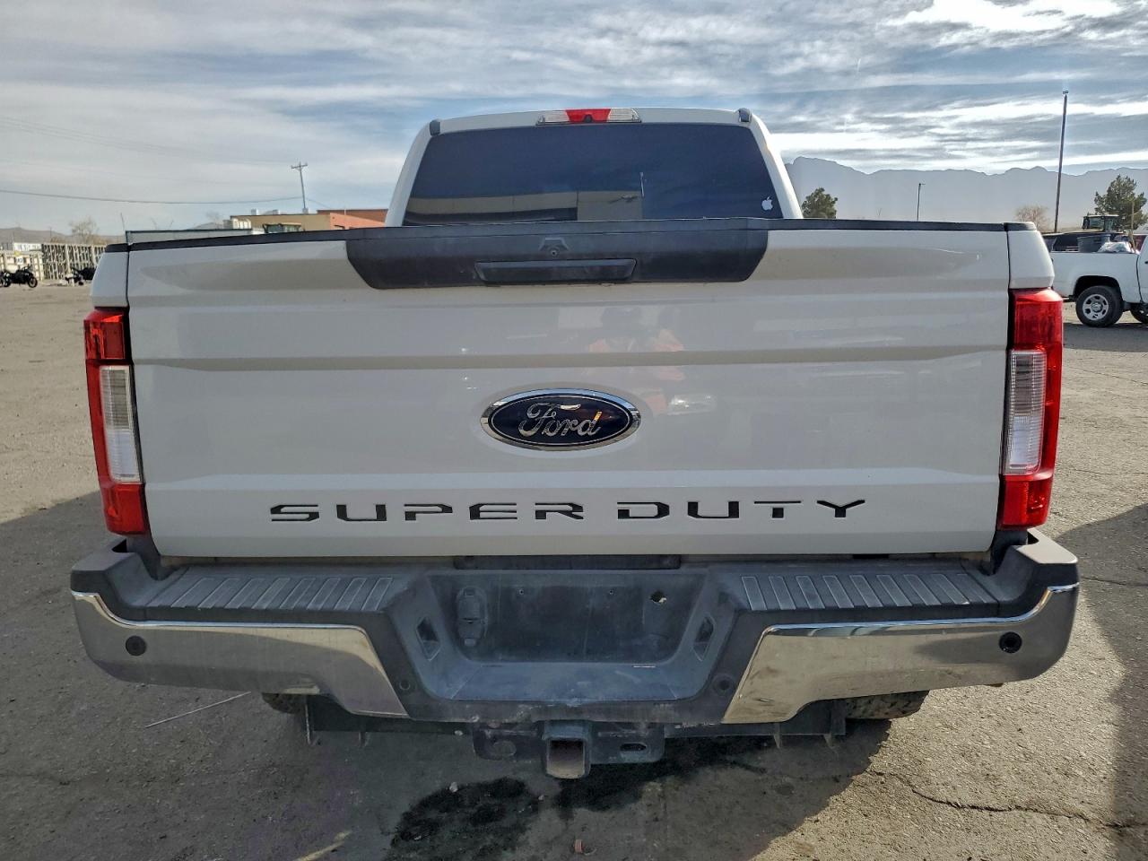 2017 FORD F250 SUPER DUTY photo 6