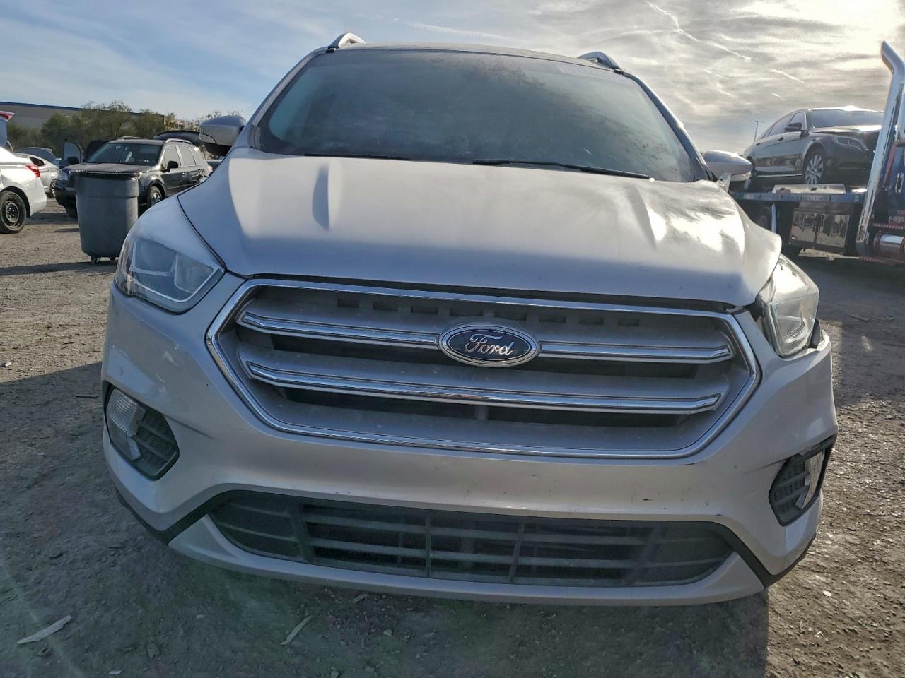 2017 FORD ESCAPE TITANIUM photo 5