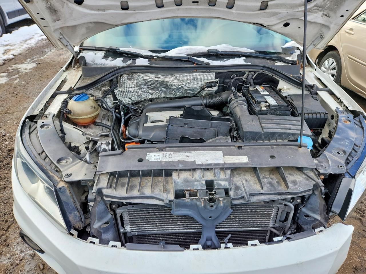 2012 VOLKSWAGEN TIGUAN S photo 11