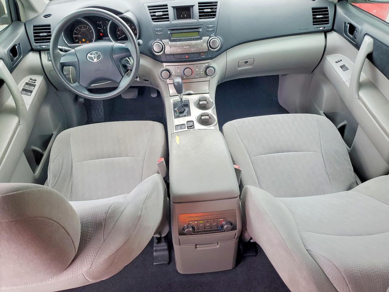 2011 TOYOTA HIGHLANDER BASE photo 22
