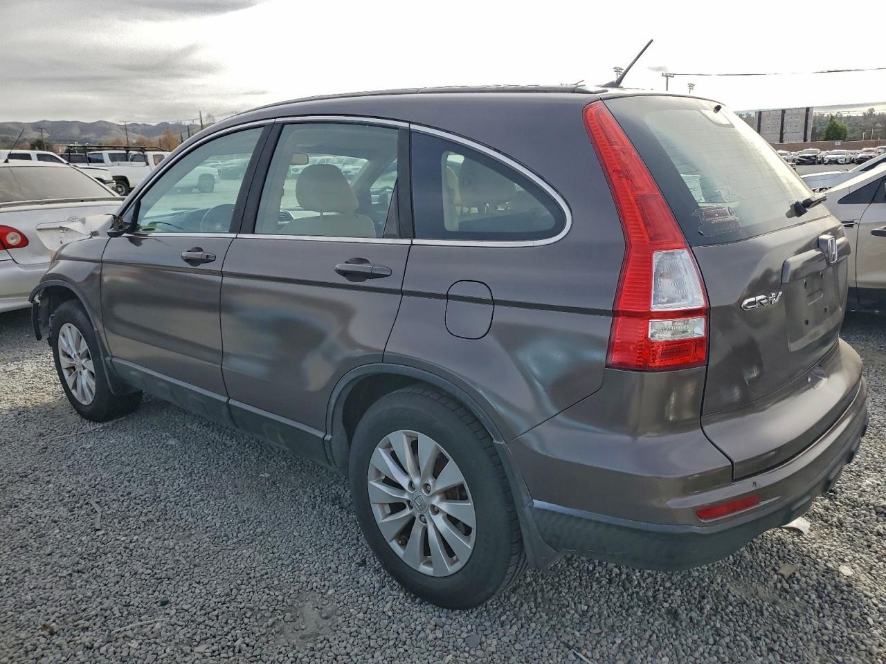 2011 HONDA CR-V LX photo 3