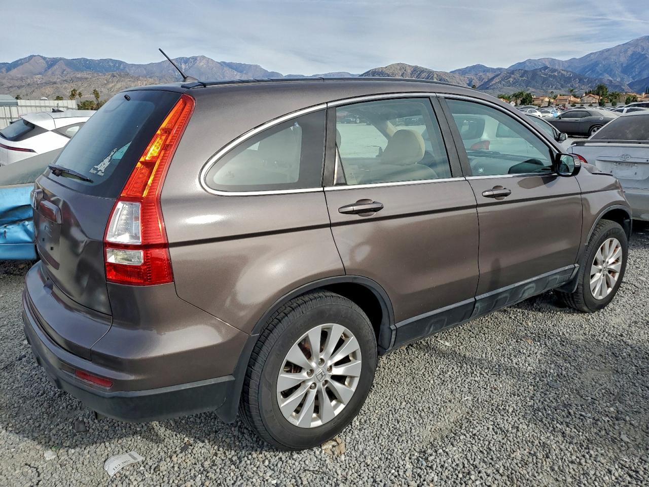 2011 HONDA CR-V LX photo 5