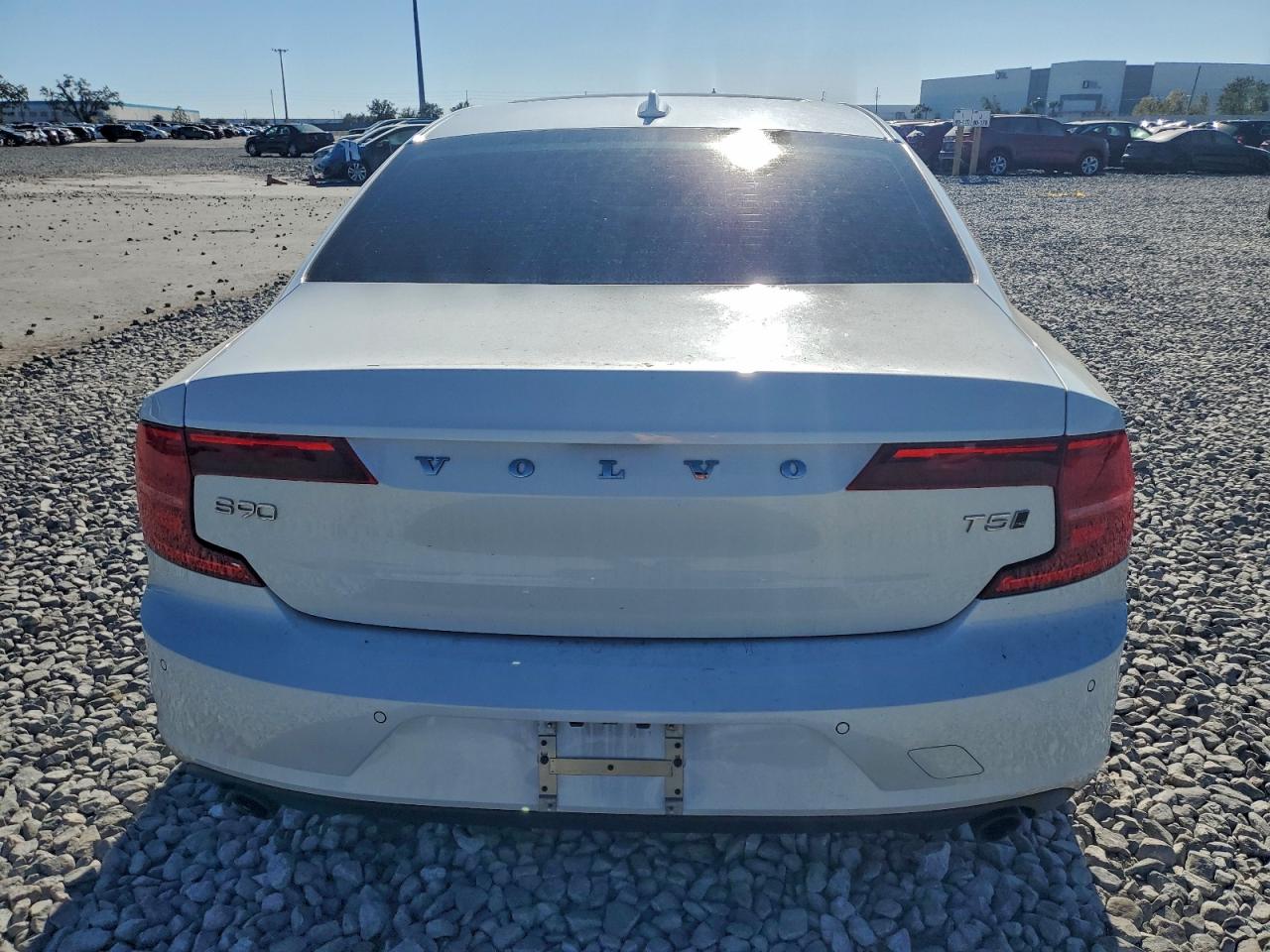 2018 VOLVO S90 T5 MOMENTUM photo 6