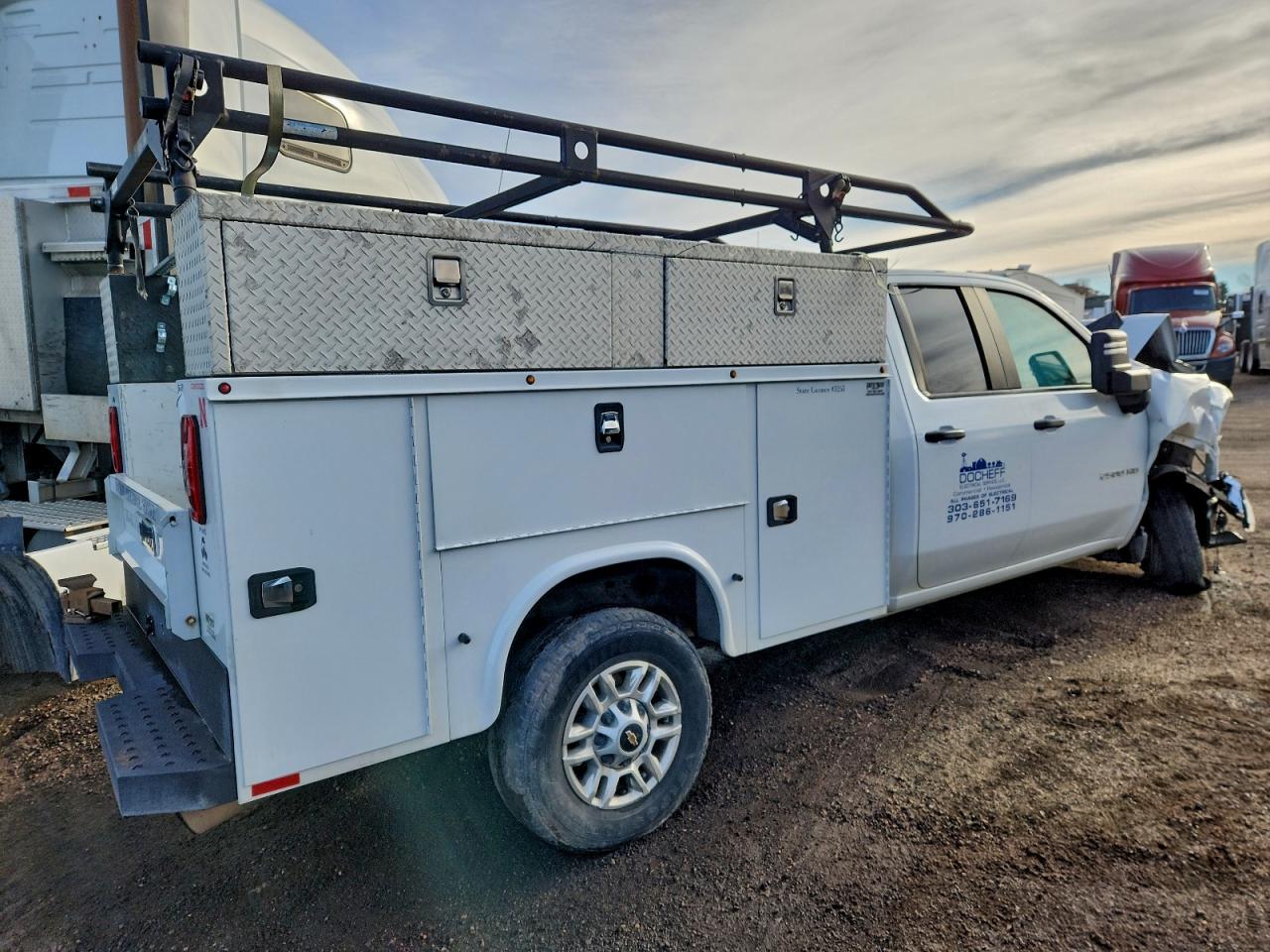 2023 CHEVROLET SILVERADO HD UTILITY / SERVICE TRUCK photo 3