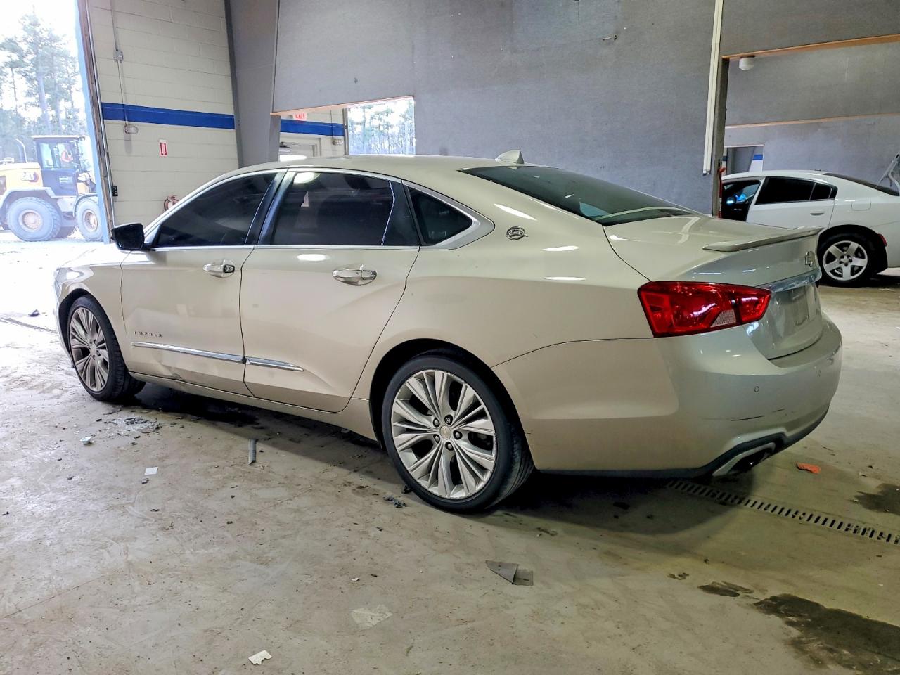 2014 CHEVROLET IMPALA LTZ photo 3