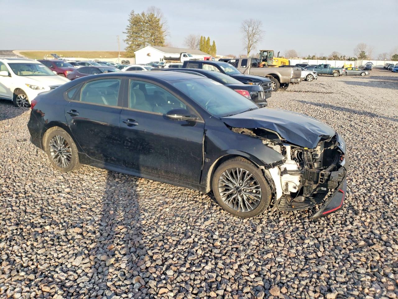2024 KIA FORTE GT LINE photo 4
