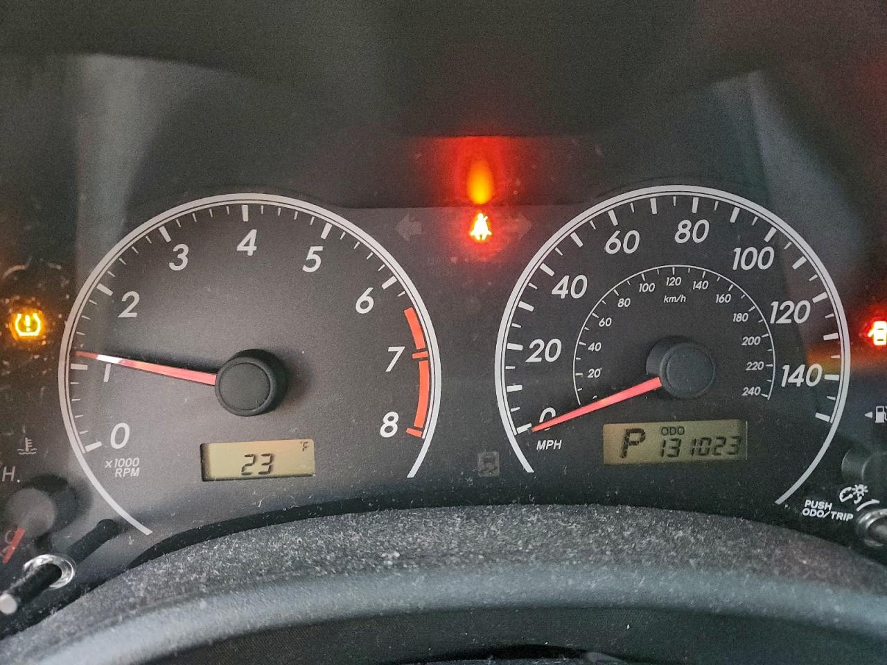 2013 TOYOTA COROLLA BASE photo 9
