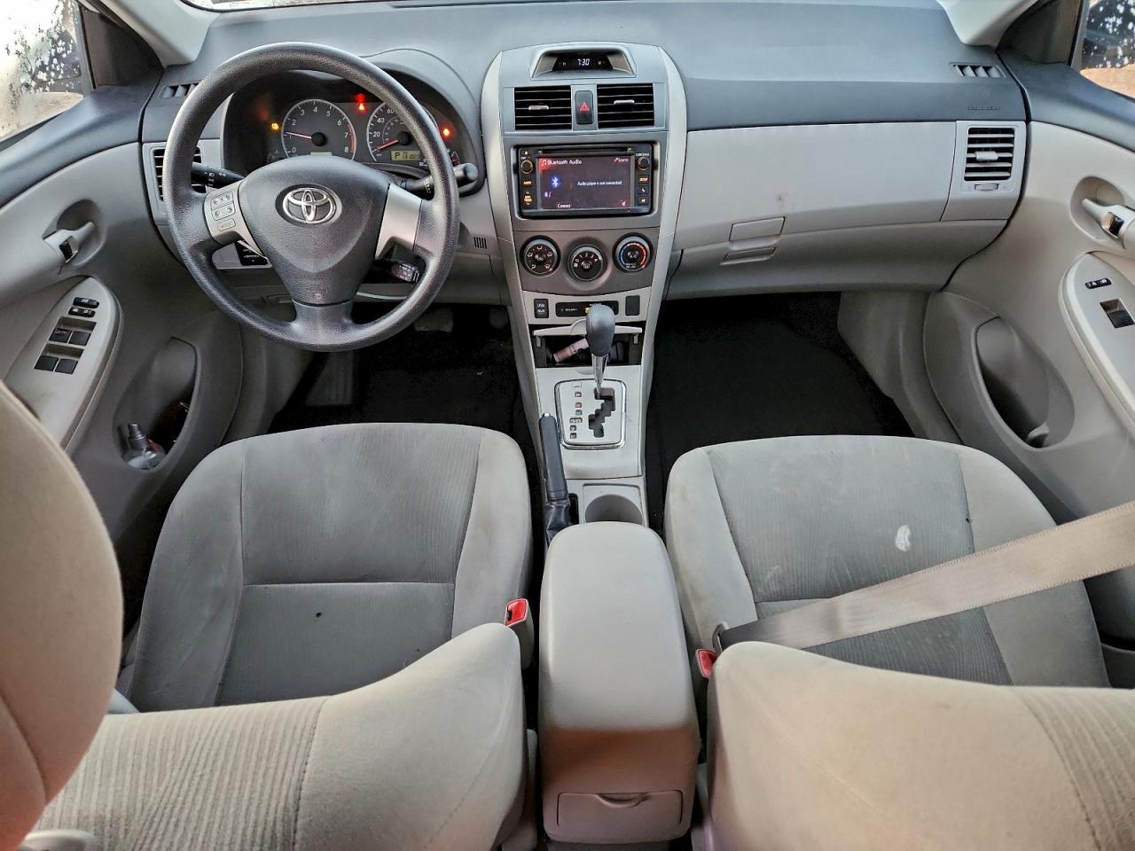 2013 TOYOTA COROLLA BASE photo 8