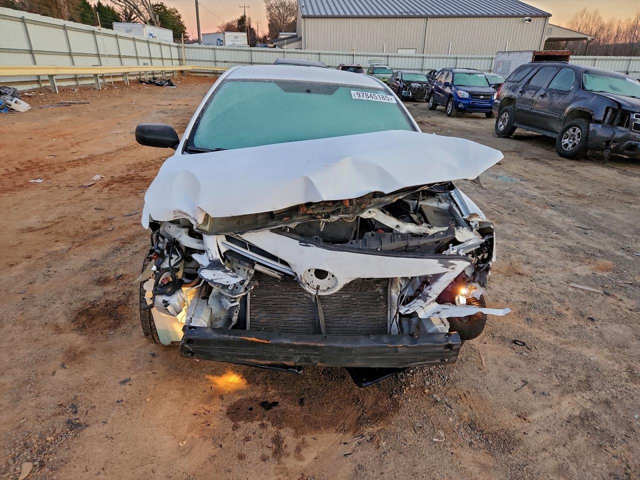 2013 TOYOTA COROLLA BASE photo 5