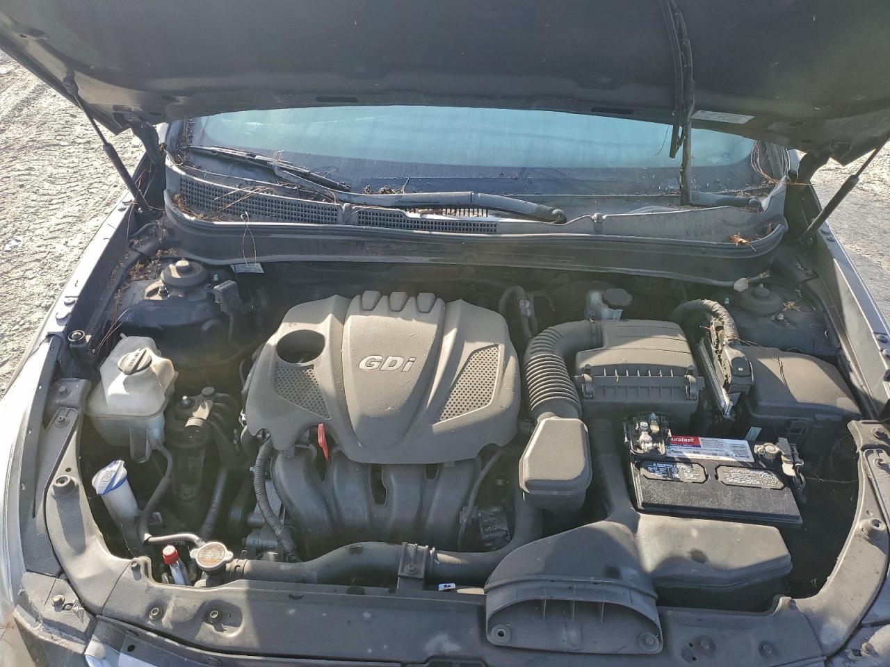 2012 HYUNDAI SONATA SE photo 11