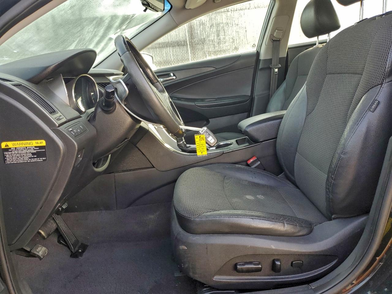 2012 HYUNDAI SONATA SE photo 7