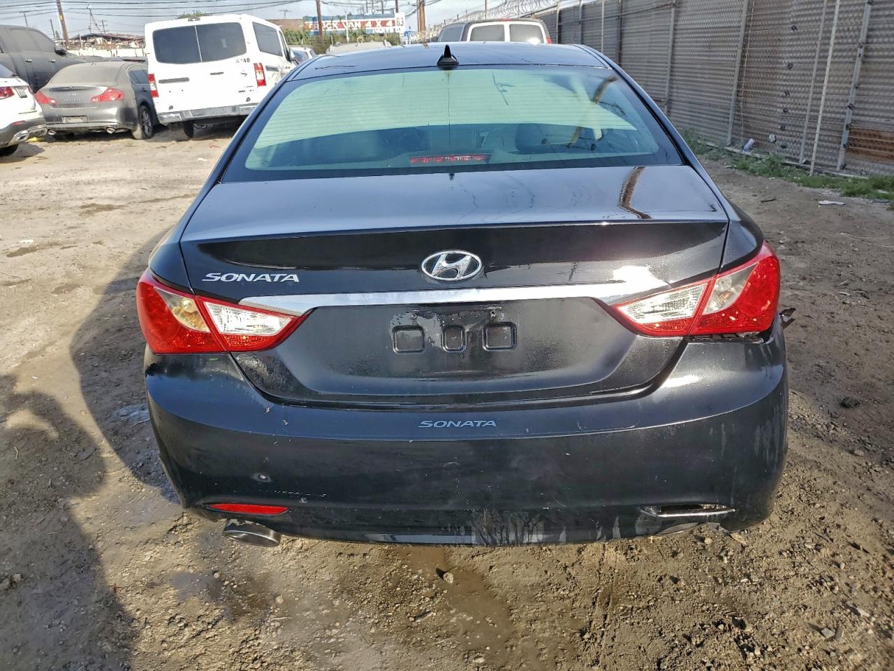 2012 HYUNDAI SONATA SE photo 6