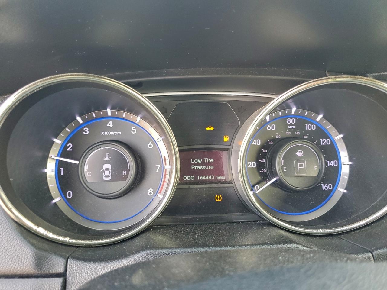 2012 HYUNDAI SONATA SE photo 9