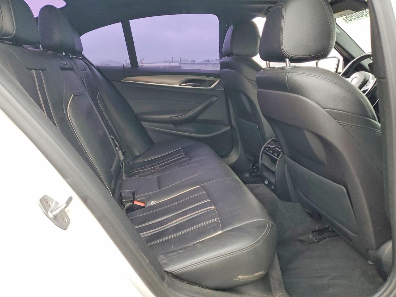 2018 BMW 530E photo 10
