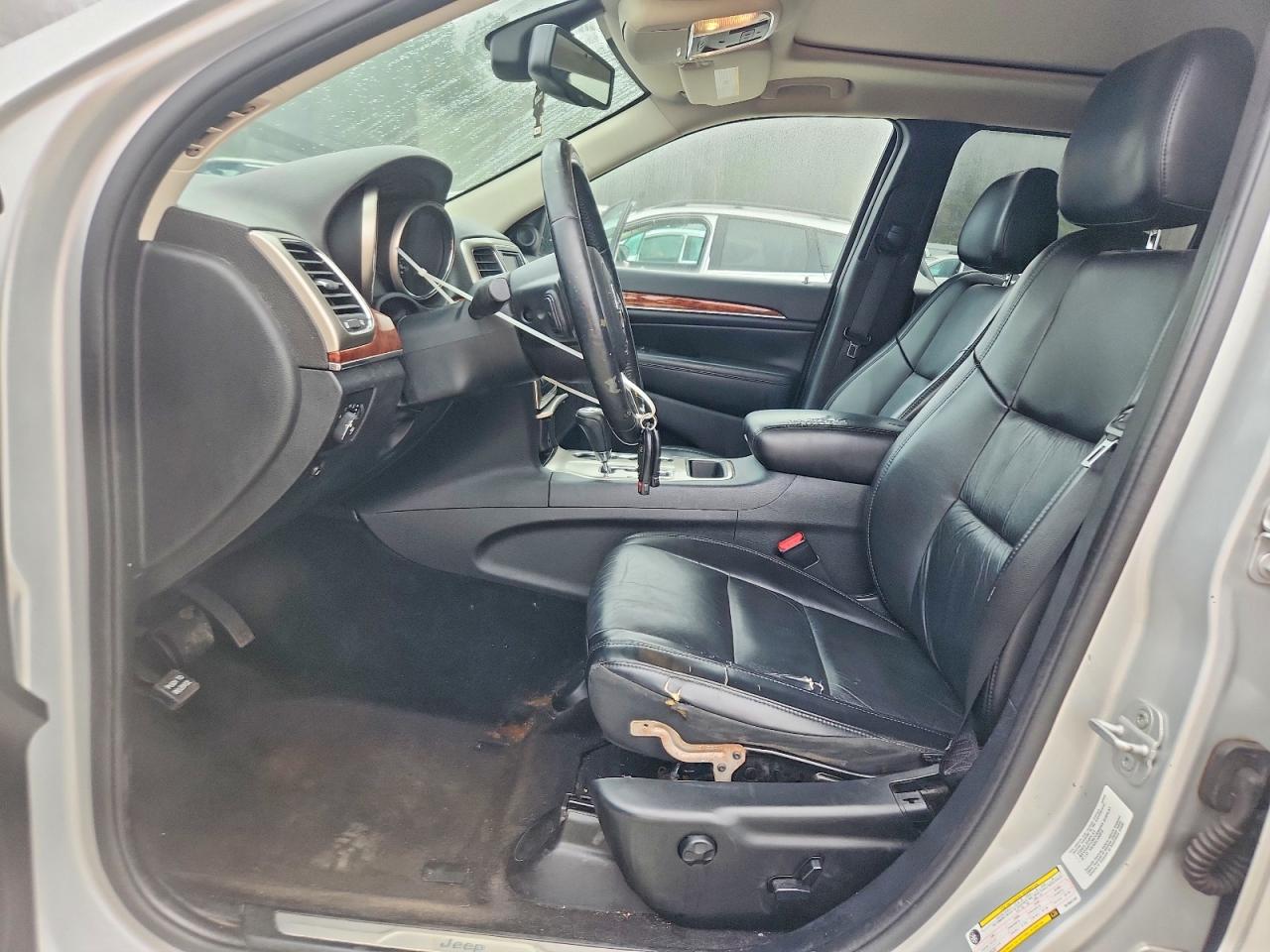 2011 JEEP GRAND CHEROKEE LIMITED photo 7