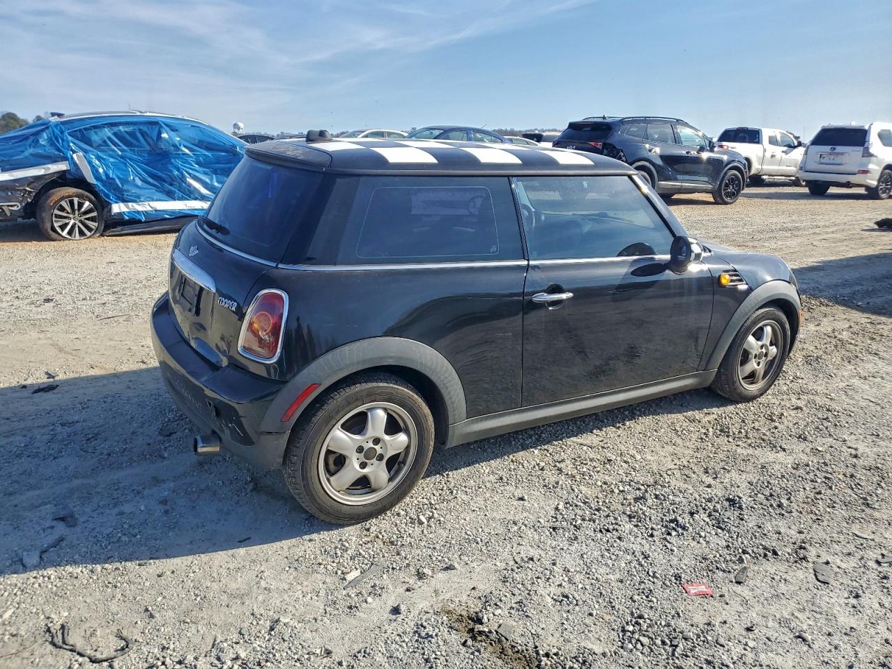 2010 MINI COOPER photo 5